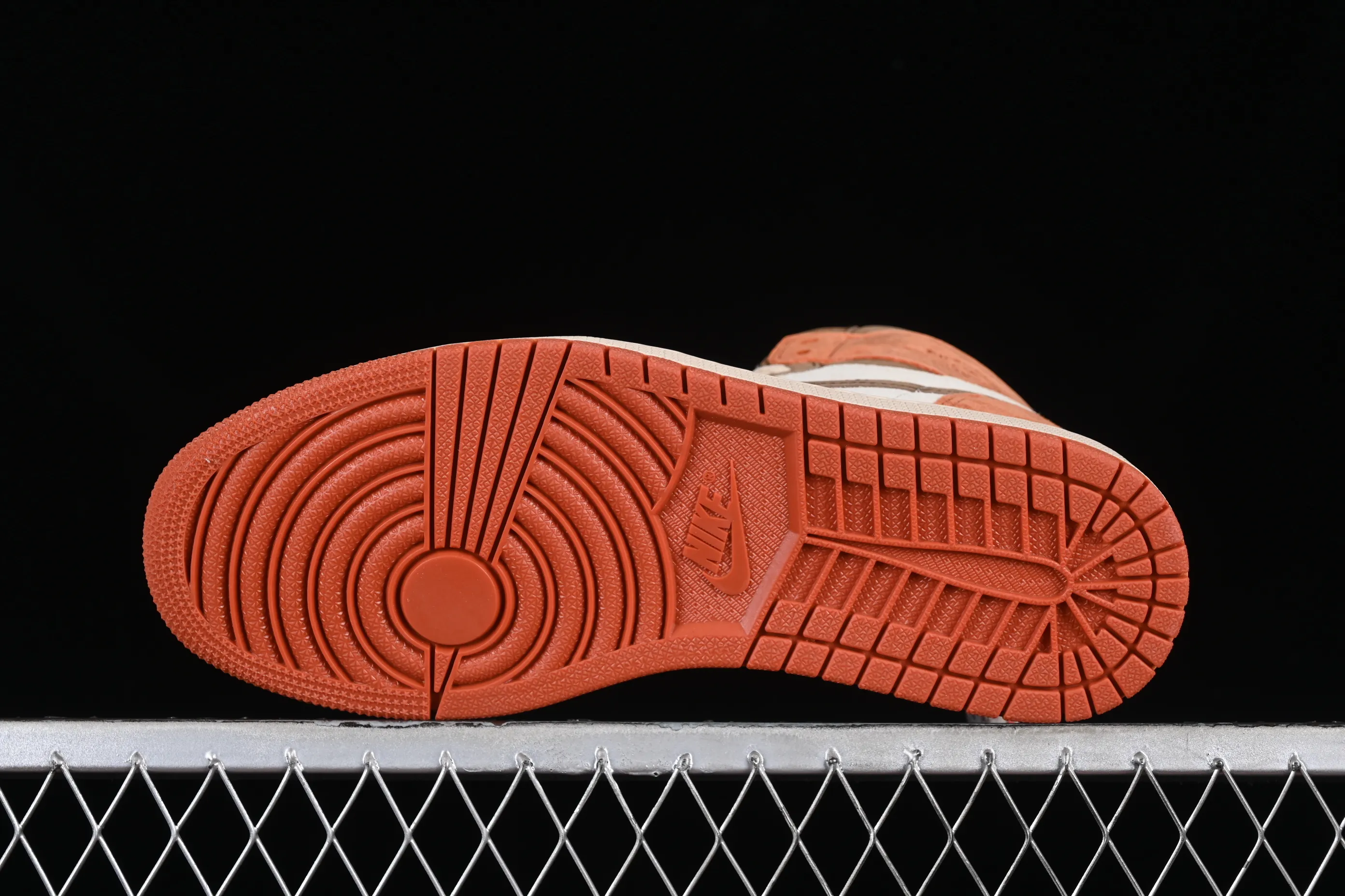 All categories Air Jordan Jordan series basketball shoes Air Jordan 1 High Air Jordan 1 High OG "Dusted Clay" AJ1 Joe 1 Dune cocoa high-top basketball shoes FQ2941-200